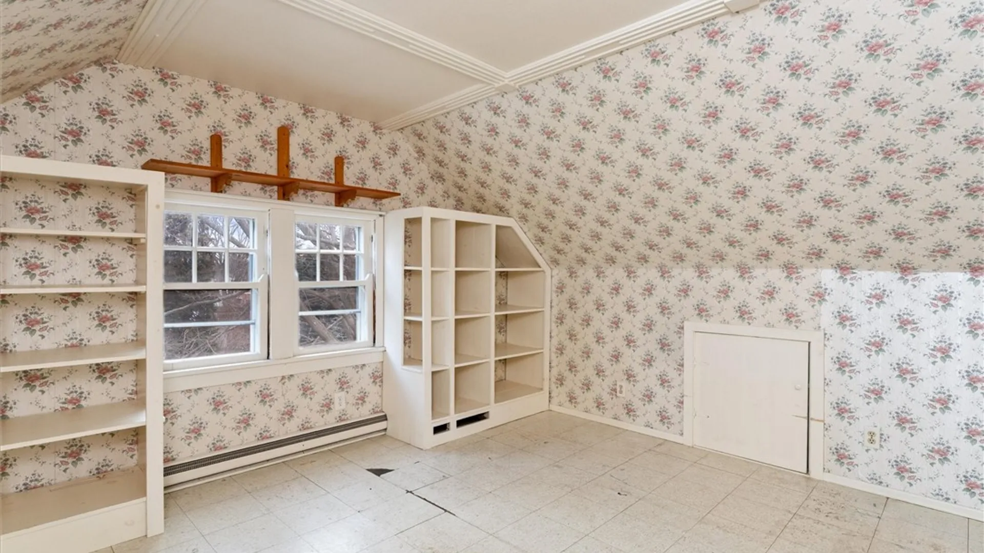 Property at 3242 Saint Paul Boulevard, Irondequoit, NY 14617 46