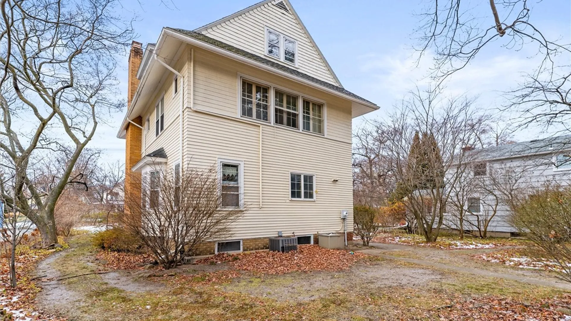 Property at 3242 Saint Paul Boulevard, Irondequoit, NY 14617 5