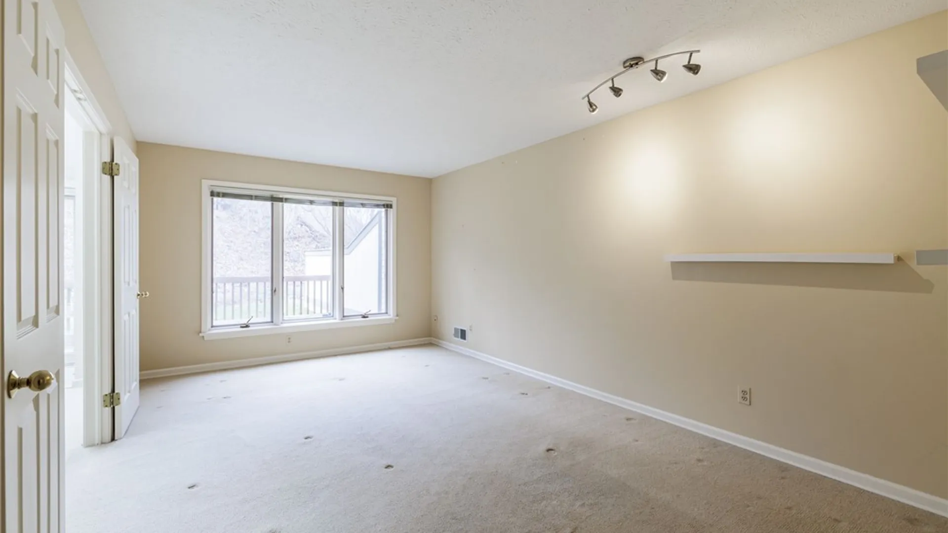Property at 223 Highland Parkway, Rochester, NY 14620 15