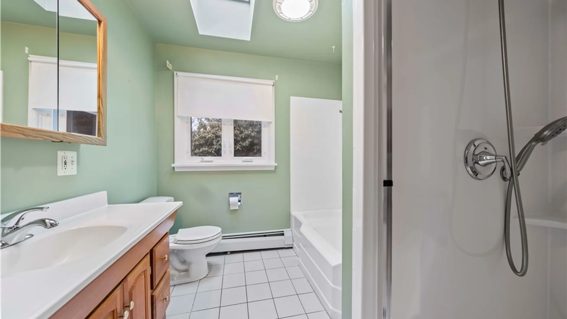 Property at 34 Lochnavar Parkway, Pittsford, NY 14534 15