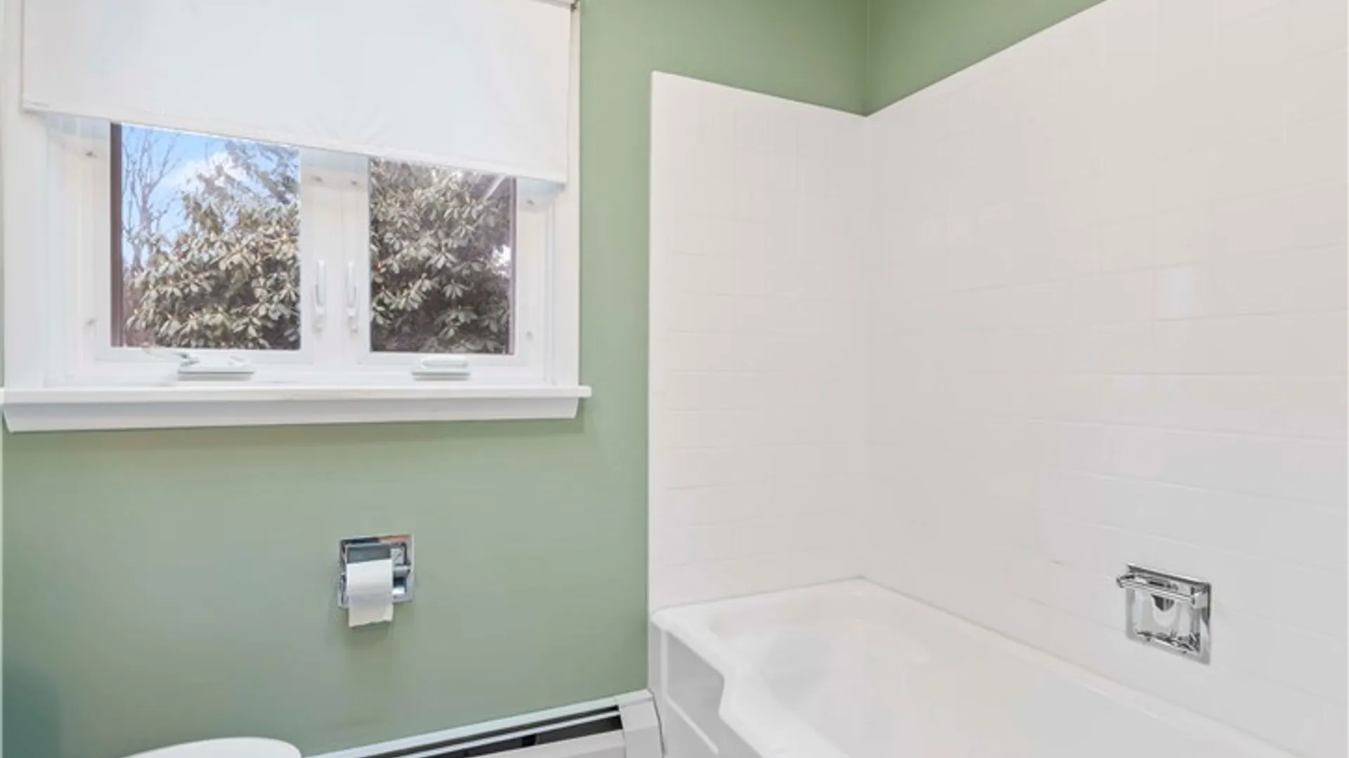 Property at 34 Lochnavar Parkway, Pittsford, NY 14534 17