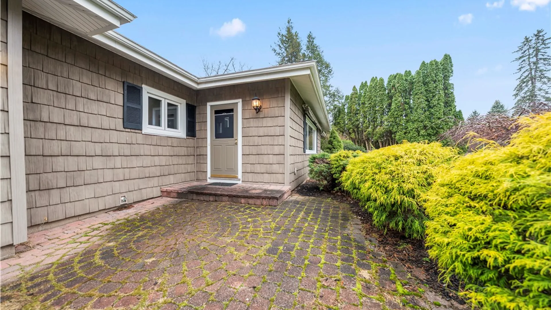 Property at 34 Lochnavar Parkway, Pittsford, NY 14534 41