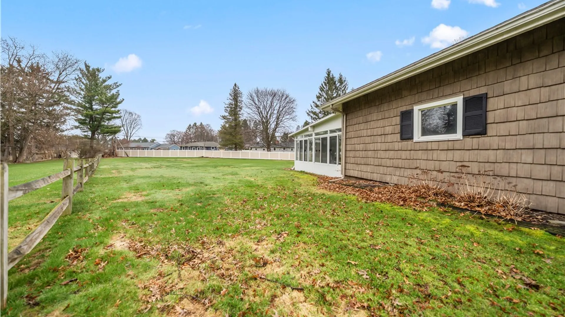 Property at 34 Lochnavar Parkway, Pittsford, NY 14534 42