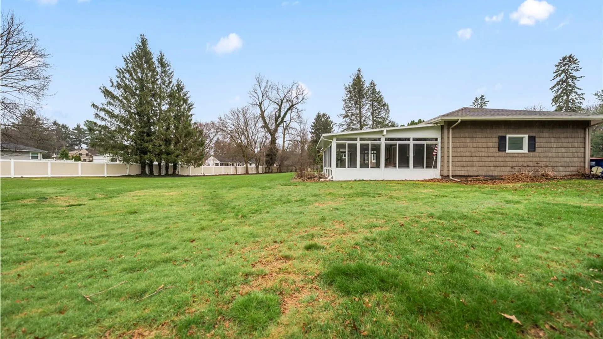Property at 34 Lochnavar Parkway, Pittsford, NY 14534 43