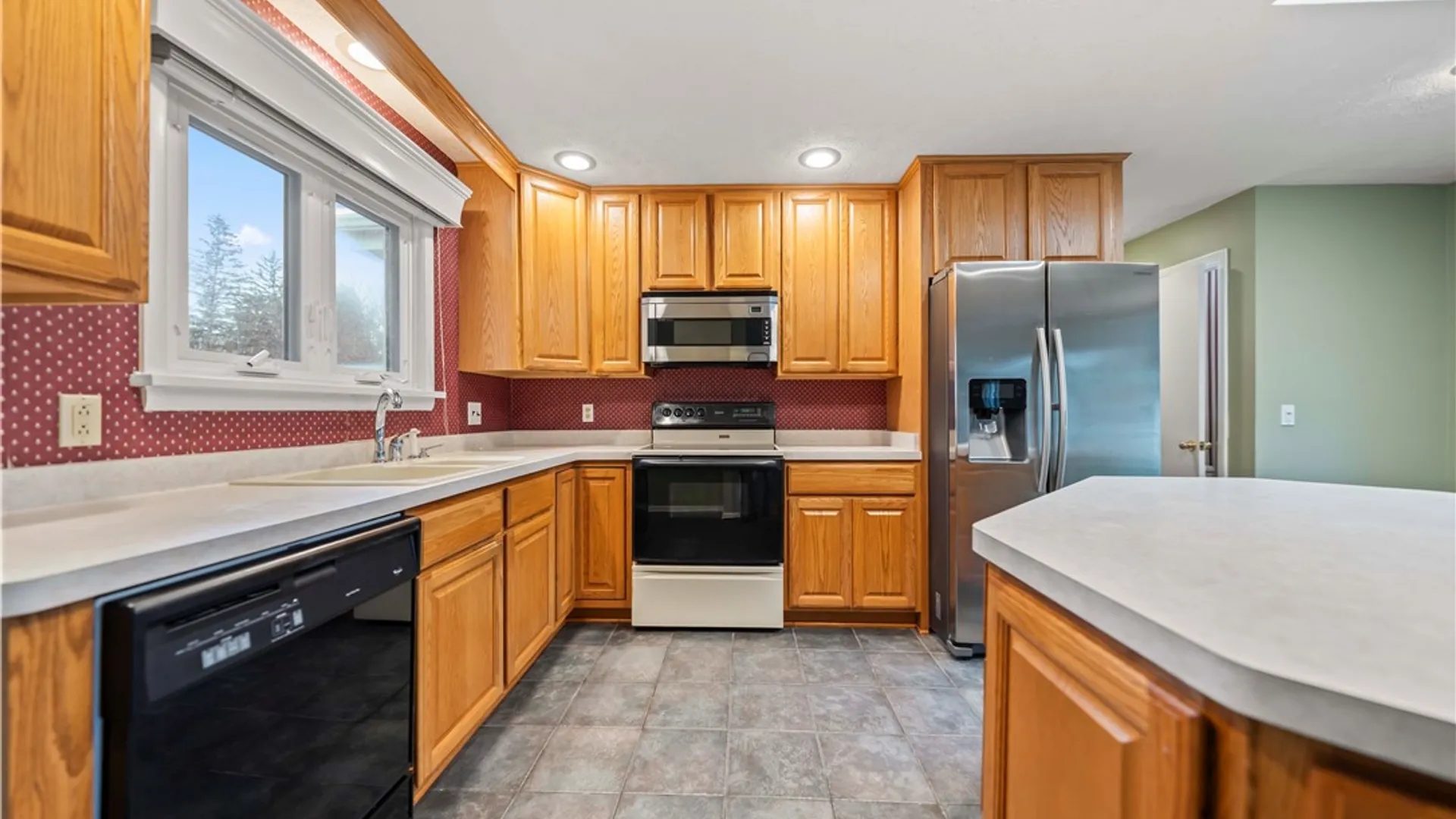 Property at 34 Lochnavar Parkway, Pittsford, NY 14534 7