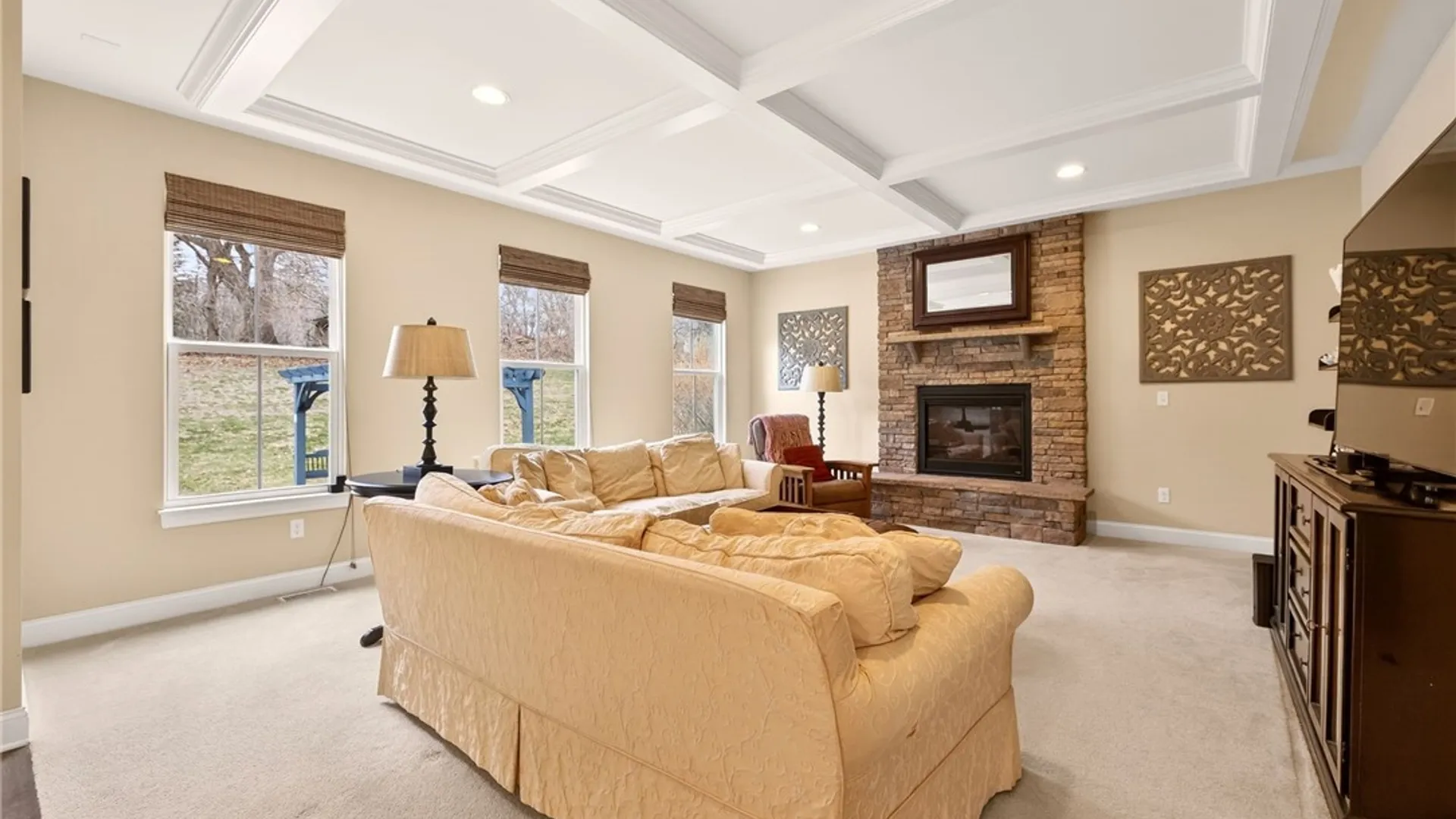 Property at 1041 Warters Cv, Victor, NY 14564 26