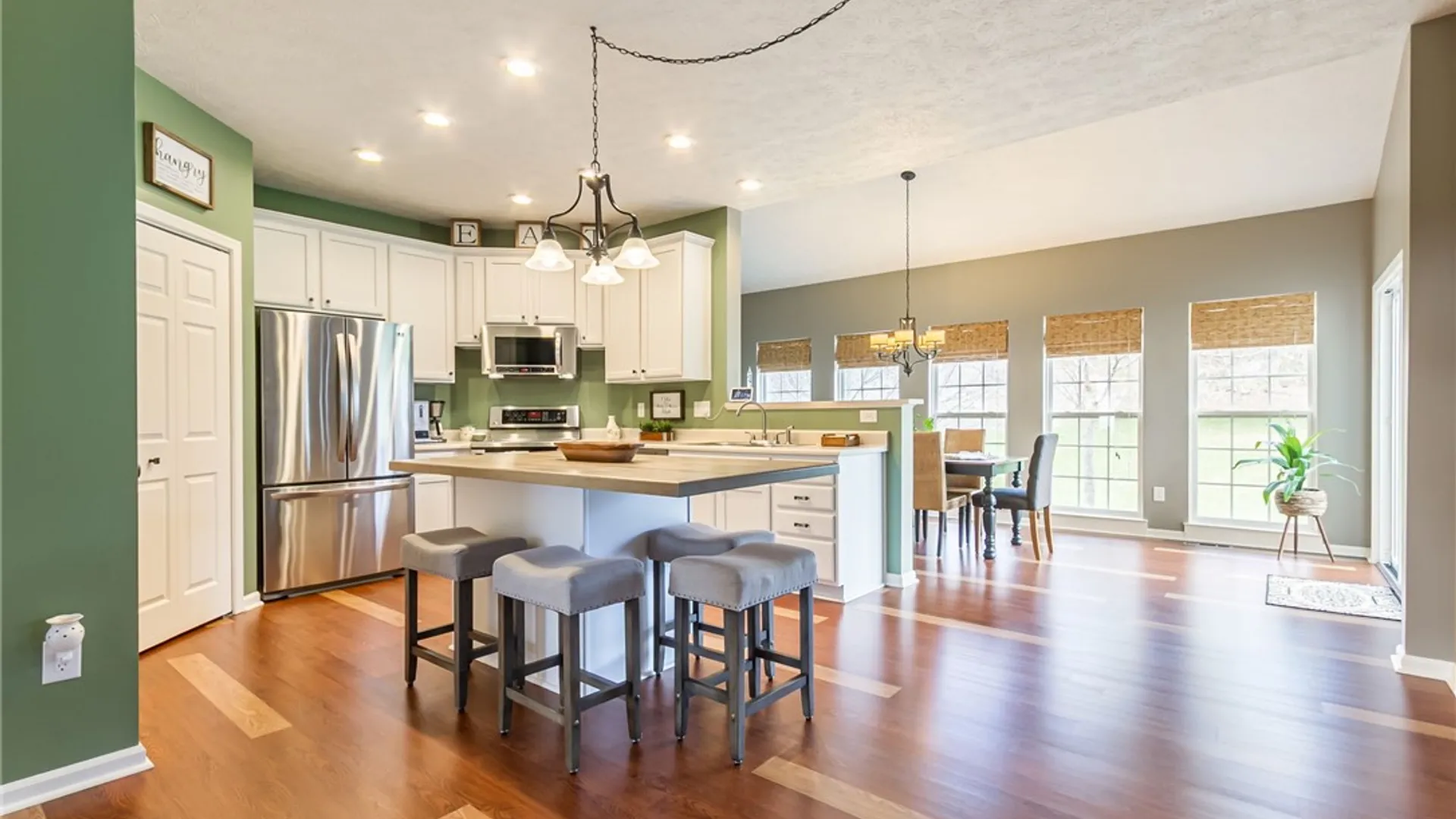 Property at 6704 Setters Run, Victor, NY 14564 7