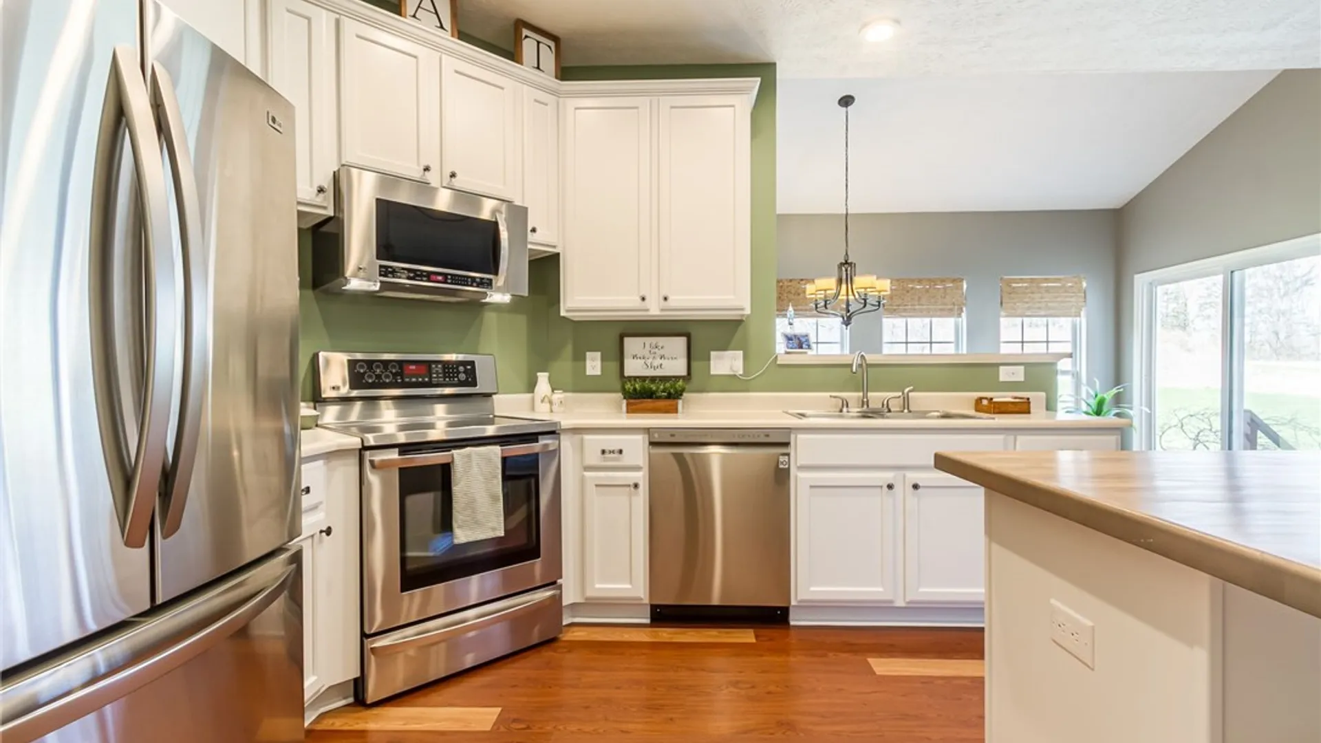 Property at 6704 Setters Run, Victor, NY 14564 9