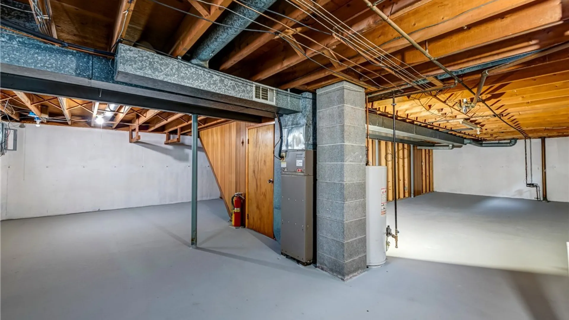 Property at 196 Barnabas Drive, Cheektowaga, NY 14043 32