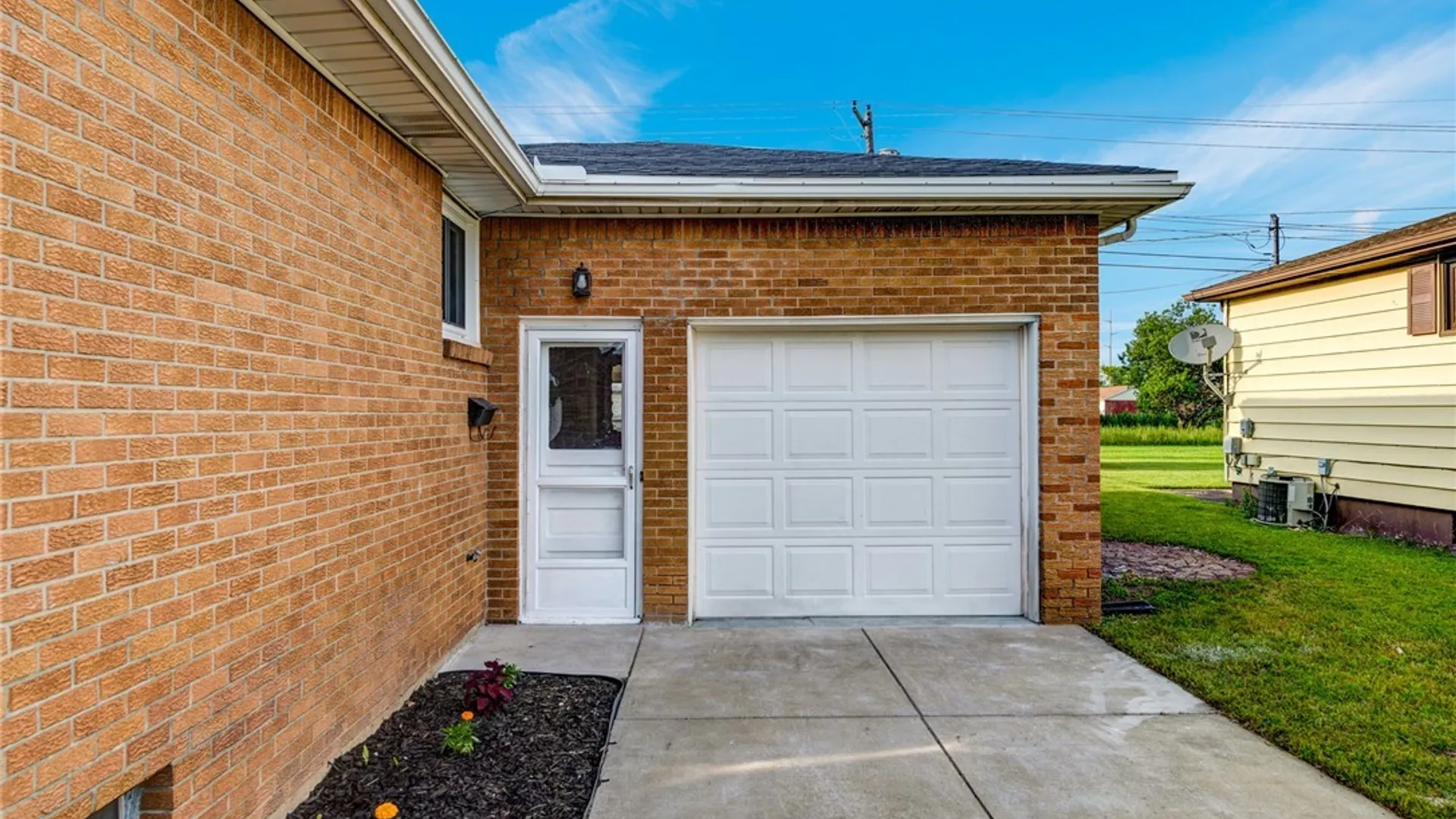 Property at 196 Barnabas Drive, Cheektowaga, NY 14043 36