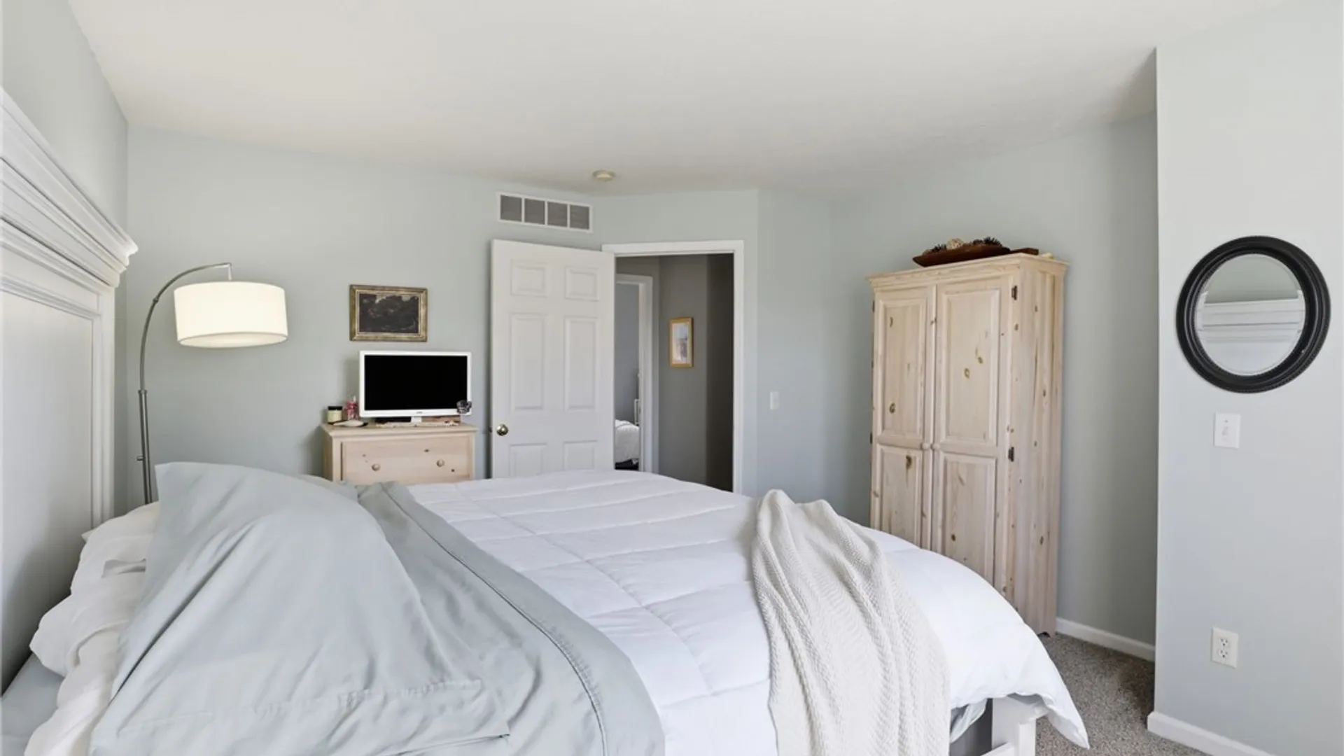 Property at 562 Crows Nest Lane, Walworth, NY 14502 20