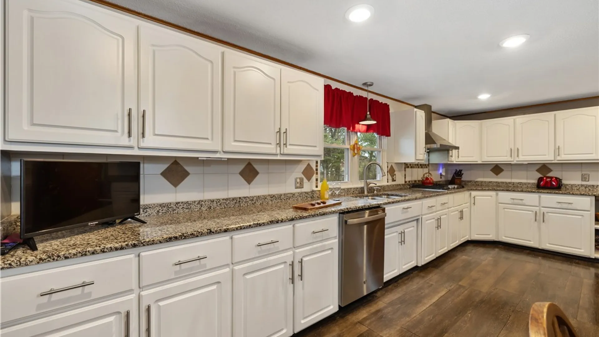 Property at 228 Ridgecrest Road, DeWitt, NY 13214 15