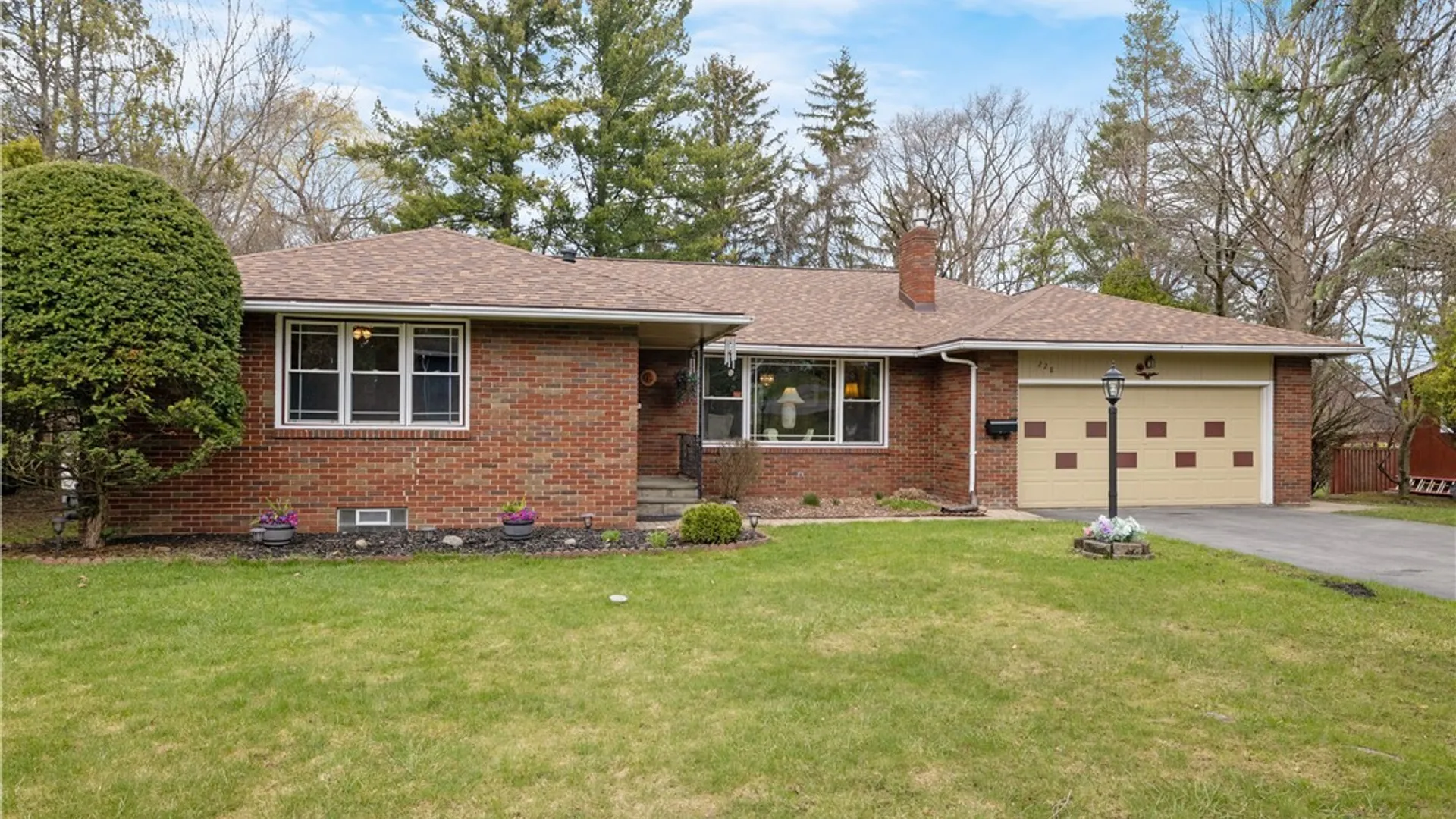 Property at 228 Ridgecrest Road, DeWitt, NY 13214 3