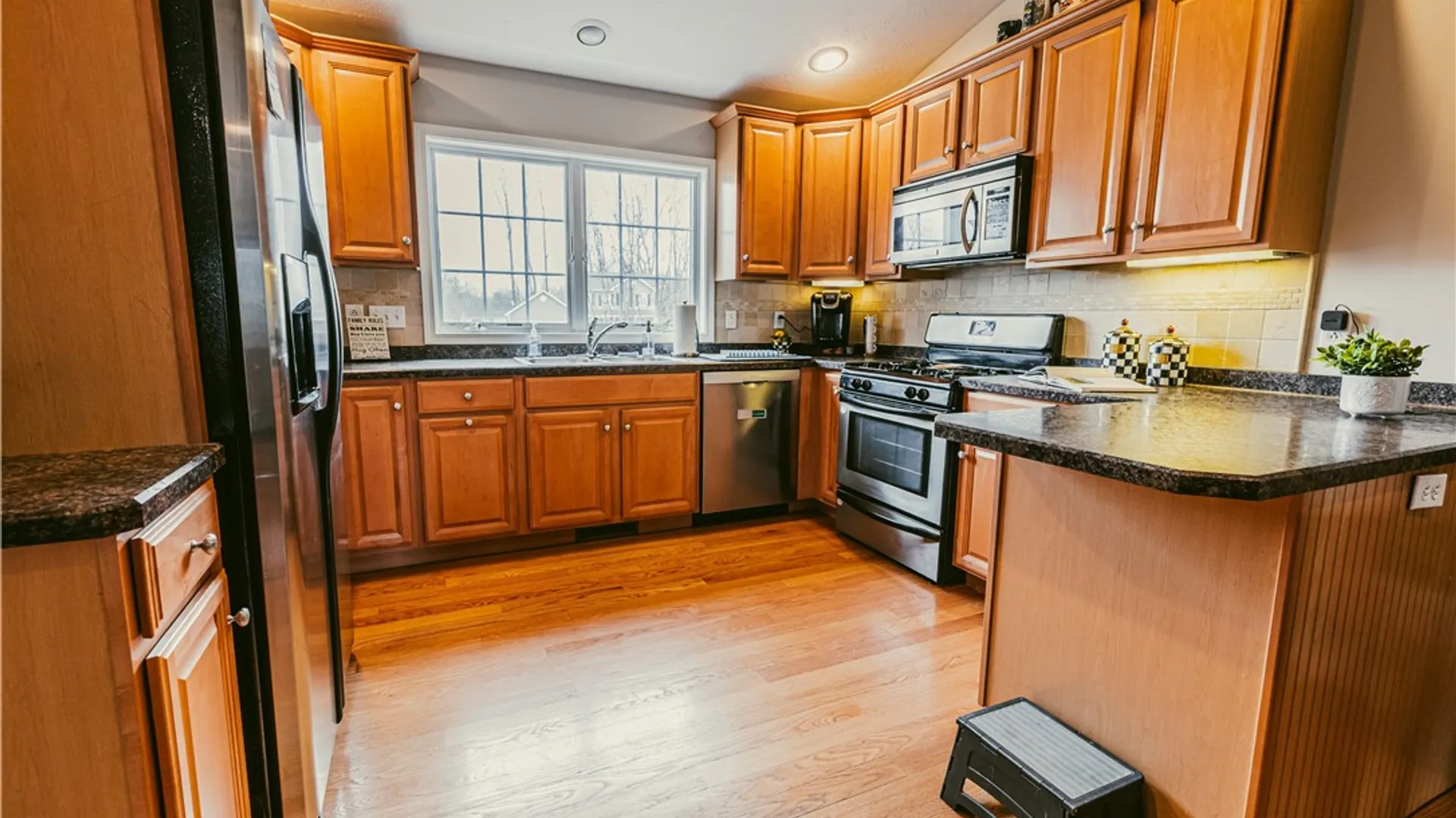 Property at 3 Kings Way, Chili, NY 14624 2