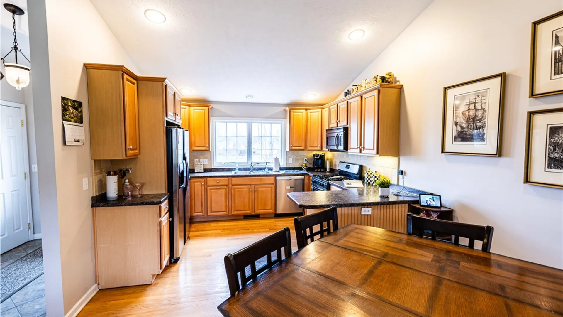 Property at 3 Kings Way, Chili, NY 14624 5