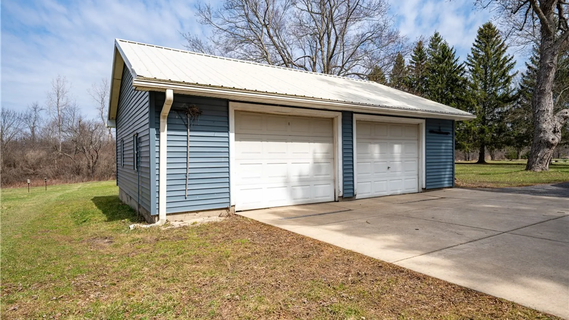 Property at 13522 North Road, Alden, NY 14004 44