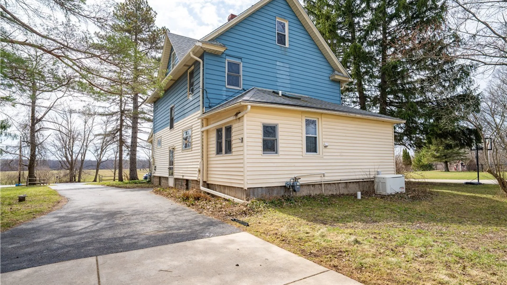 Property at 13522 North Road, Alden, NY 14004 47