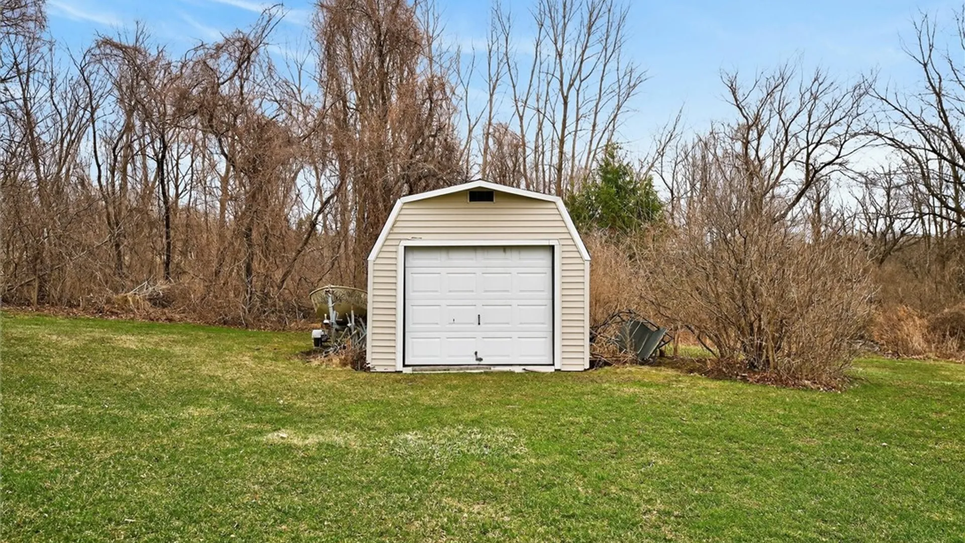 Property at 7475 Gauss Rd, East Bloomfield, NY 14469 11