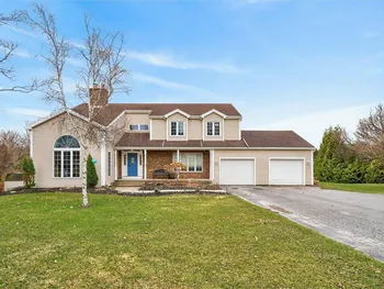 Property at 7475 Gauss Rd, East Bloomfield, NY 14469