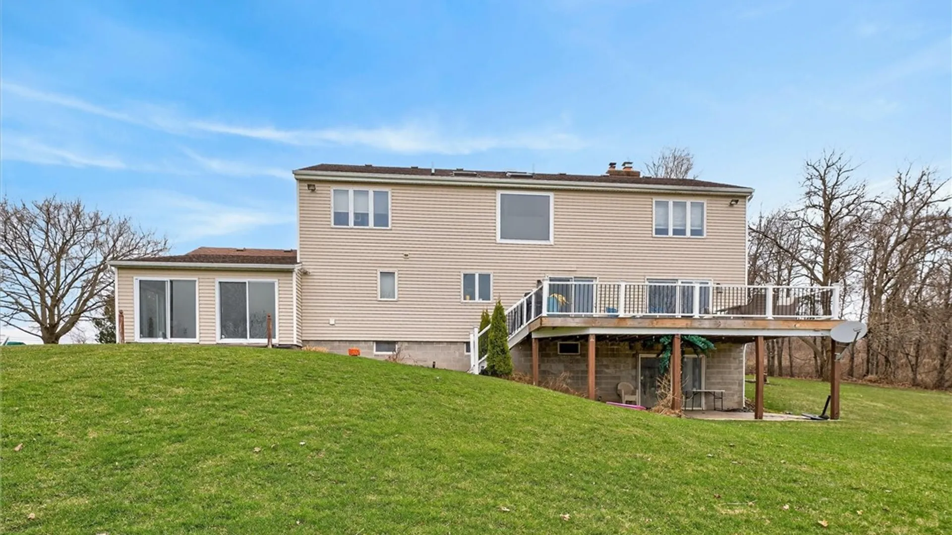 Property at 7475 Gauss Rd, East Bloomfield, NY 14469 7