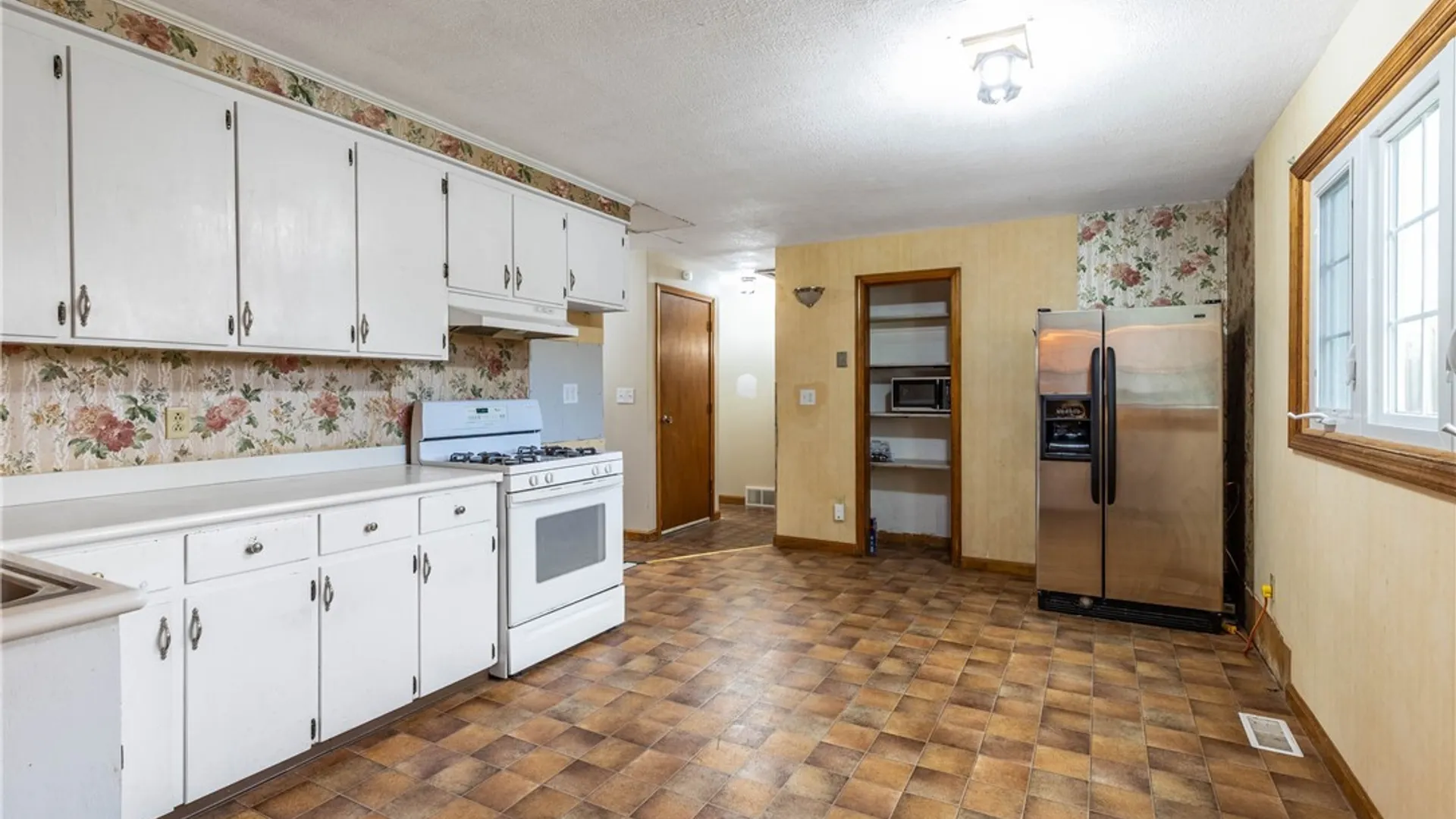 Property at 11020 Transit Road, Amherst, NY 14051 10