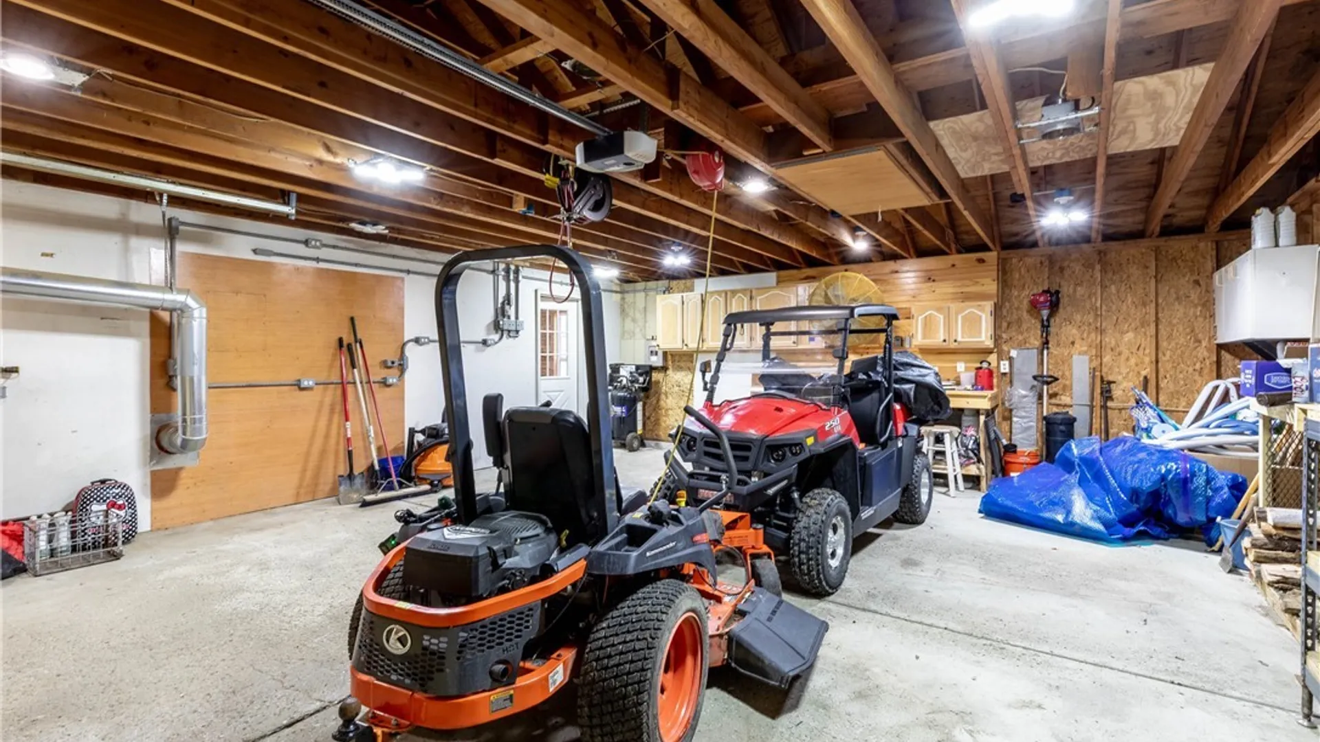 Property at 11020 Transit Road, Amherst, NY 14051 36