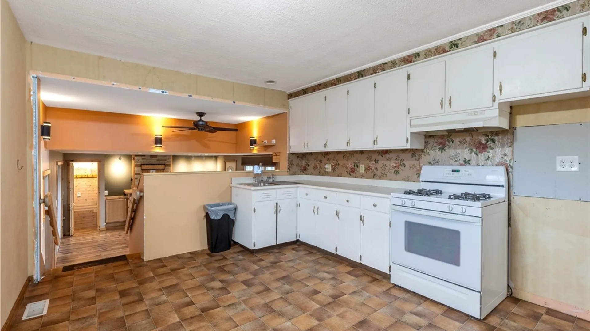 Property at 11020 Transit Road, Amherst, NY 14051 7