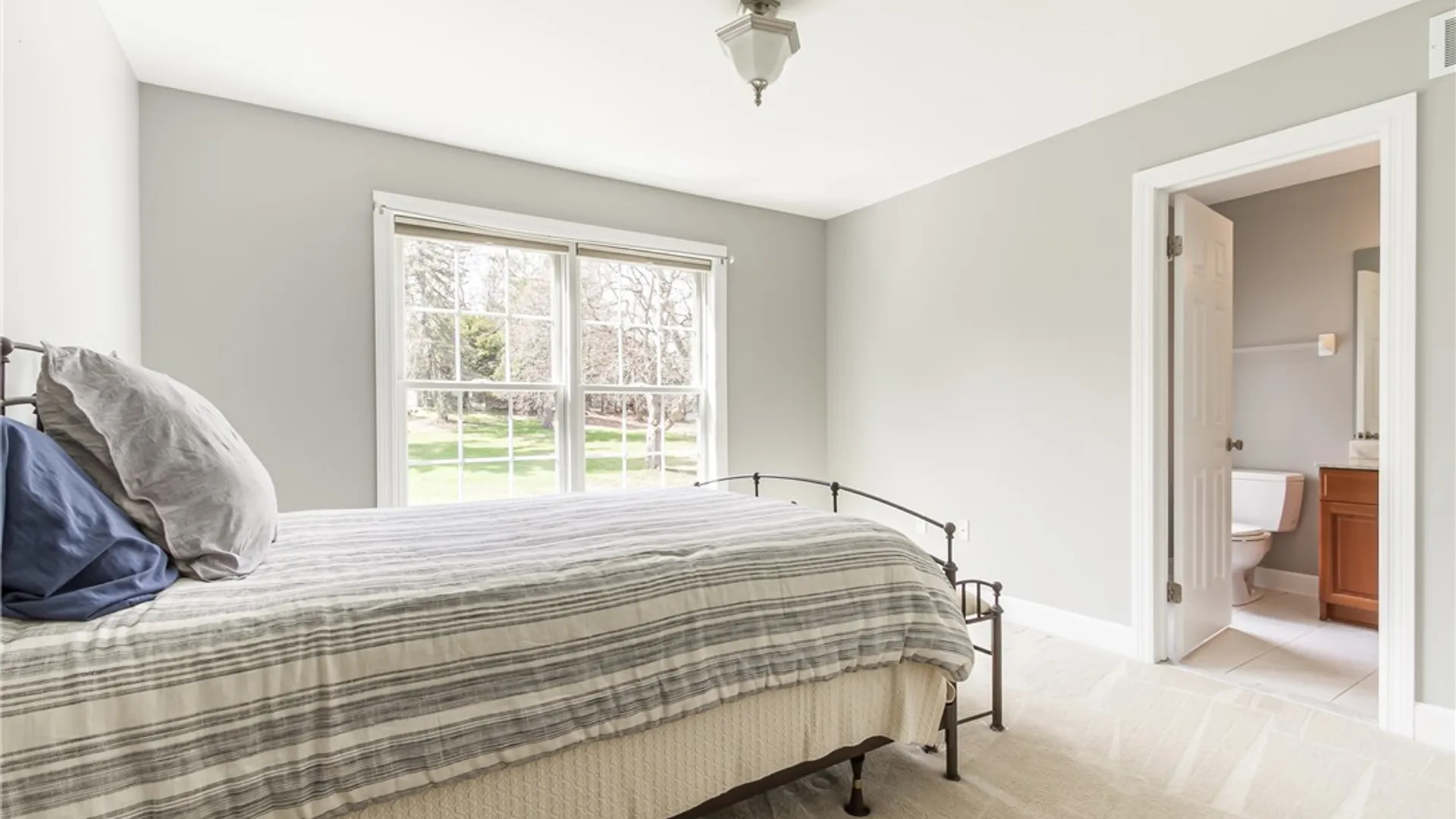 Property at 540 Clover Hills Drive, Pittsford, NY 14618 29