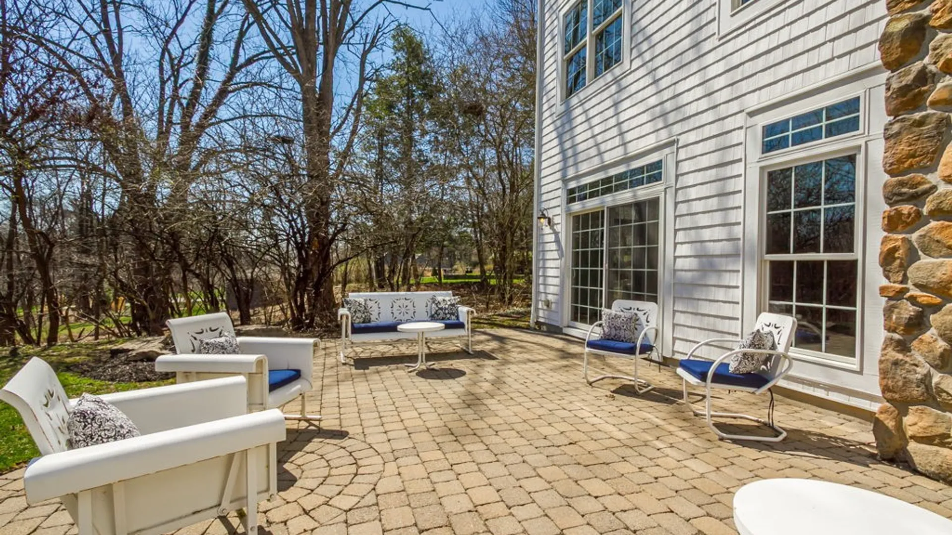 Property at 540 Clover Hills Drive, Pittsford, NY 14618 44