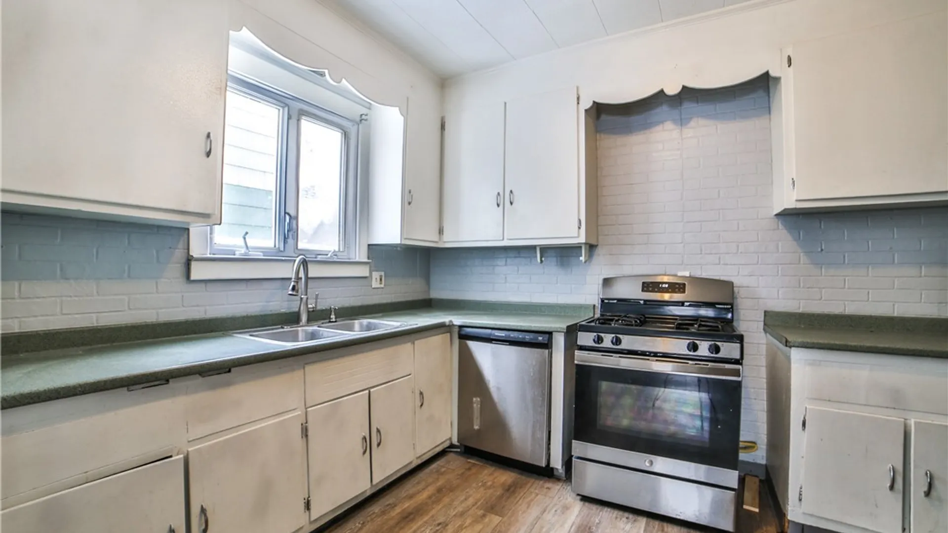 Property at 32 Edson Street, Buffalo, NY 14210 22