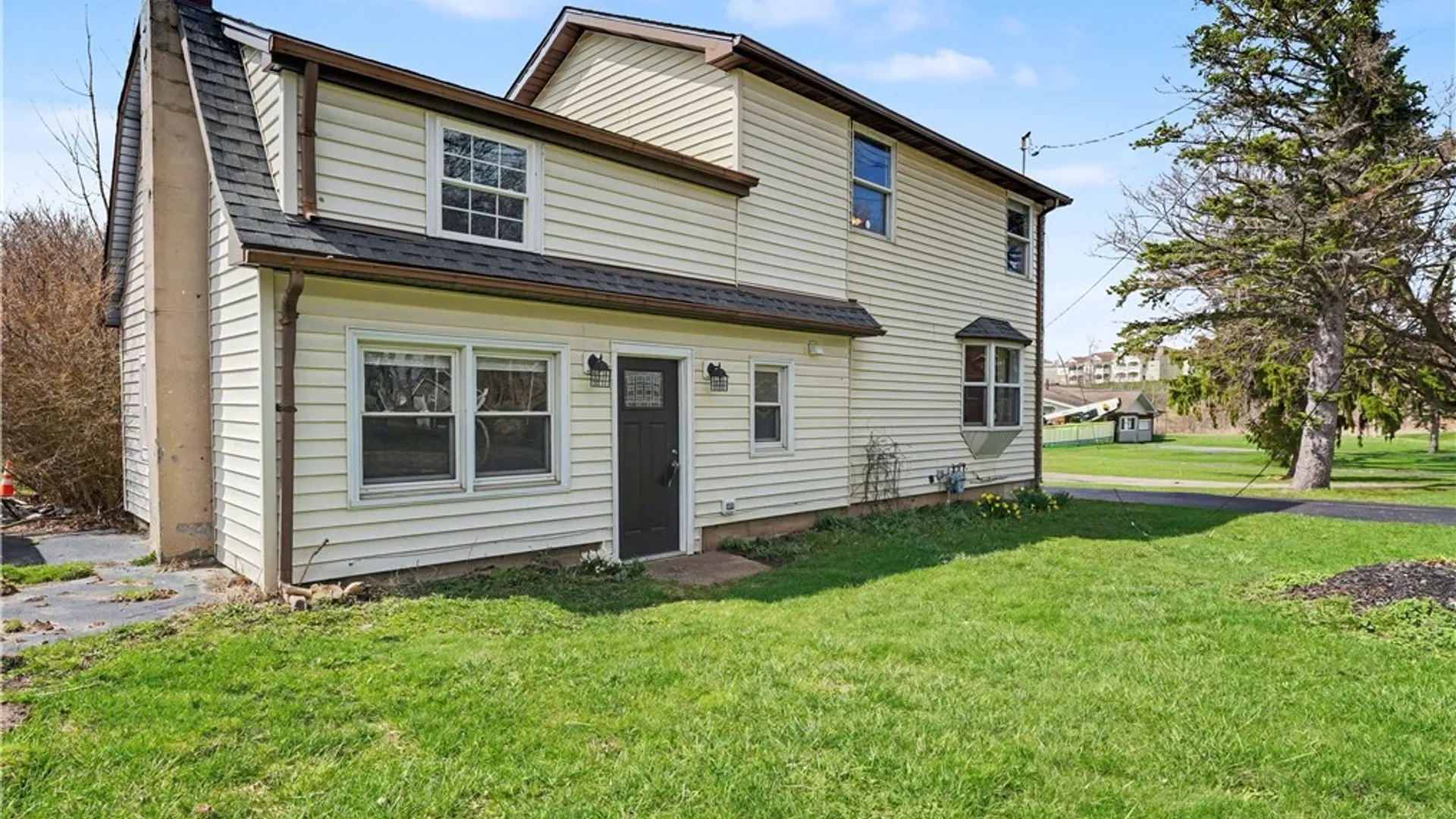 Property at 5258 Chestnut Ridge Road, Orchard Park, NY 14127 2