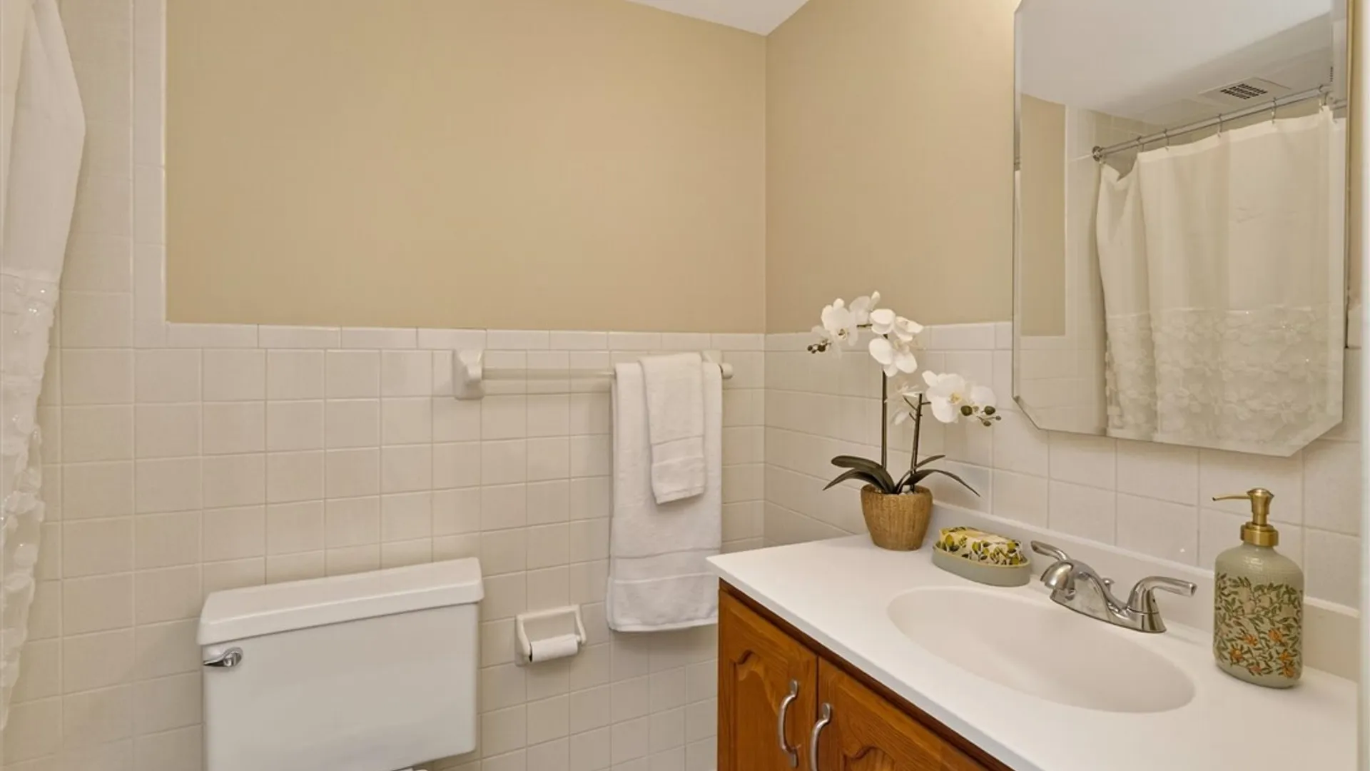 Property at 1400 East Avenue, Rochester, NY 14610 31