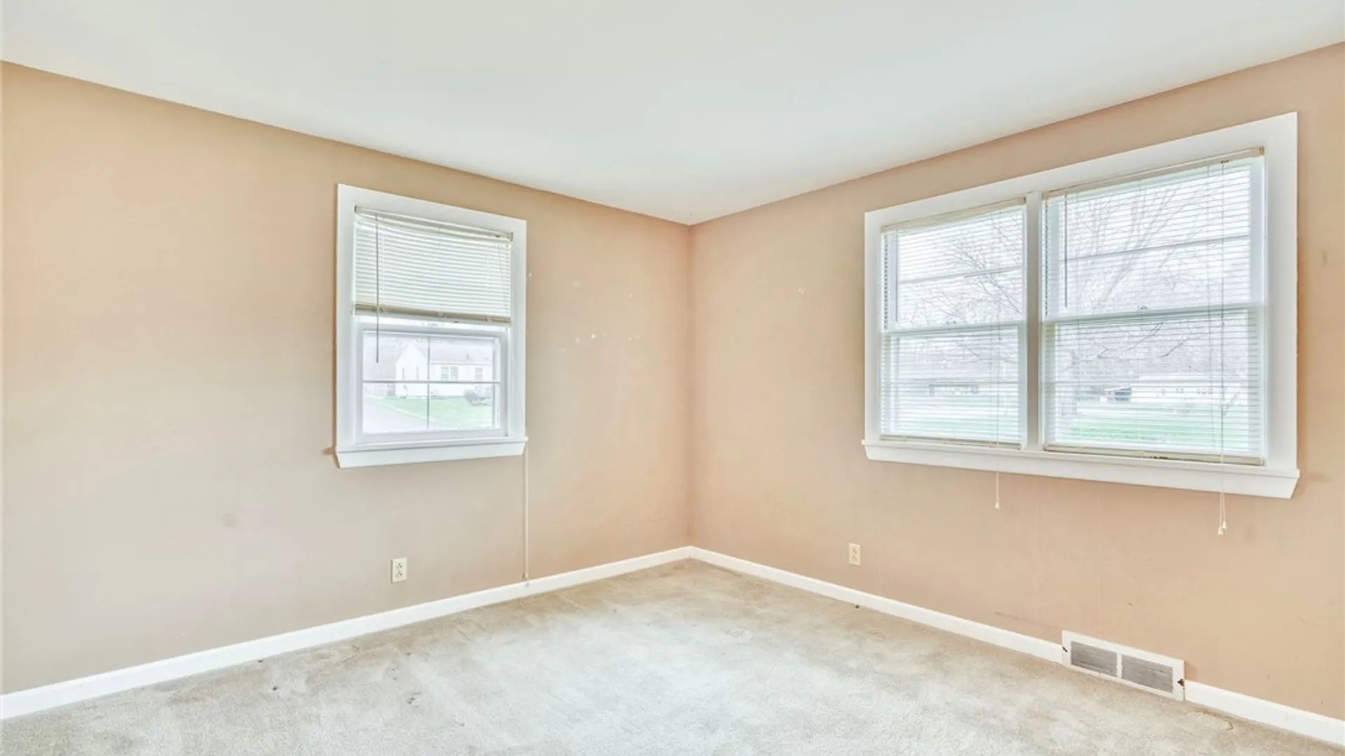 Property at 36 Fallenson Drive, Greece, NY 14616 13