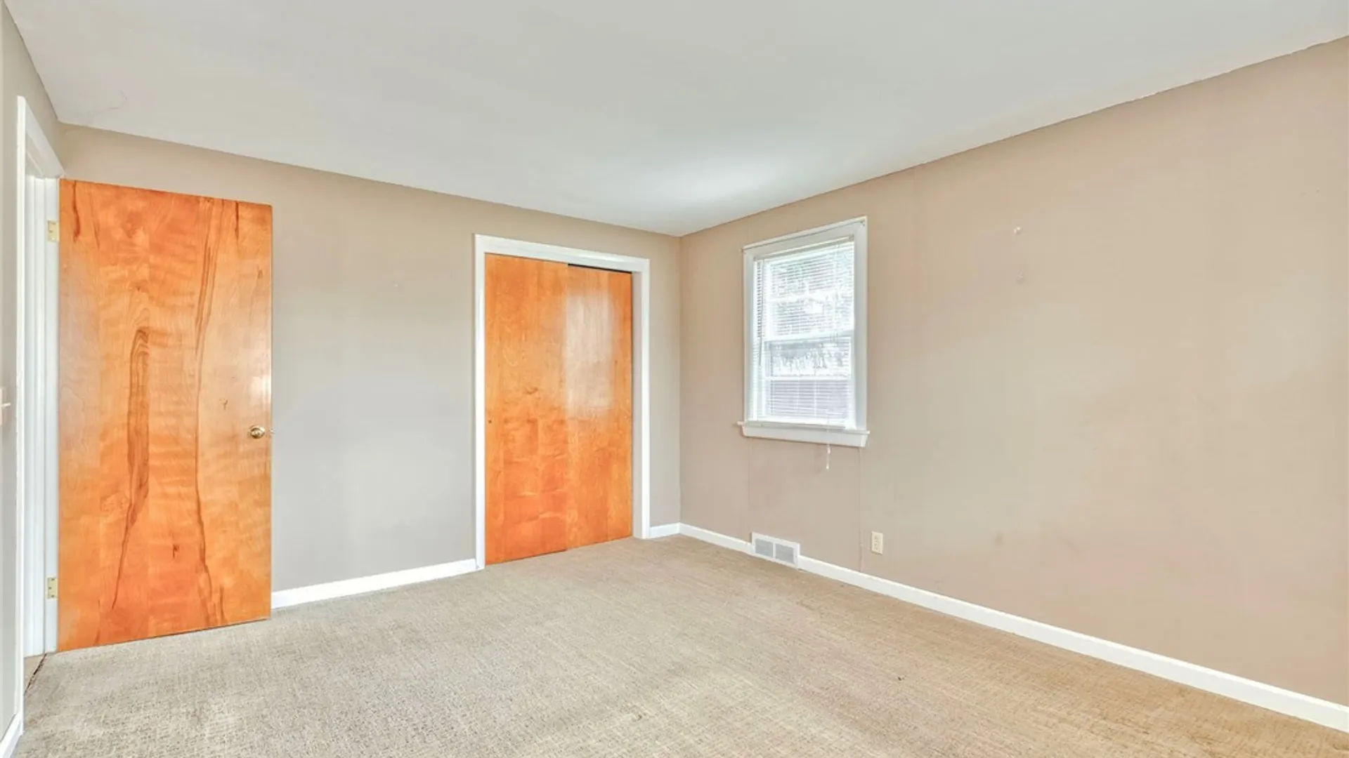 Property at 36 Fallenson Drive, Greece, NY 14616 16