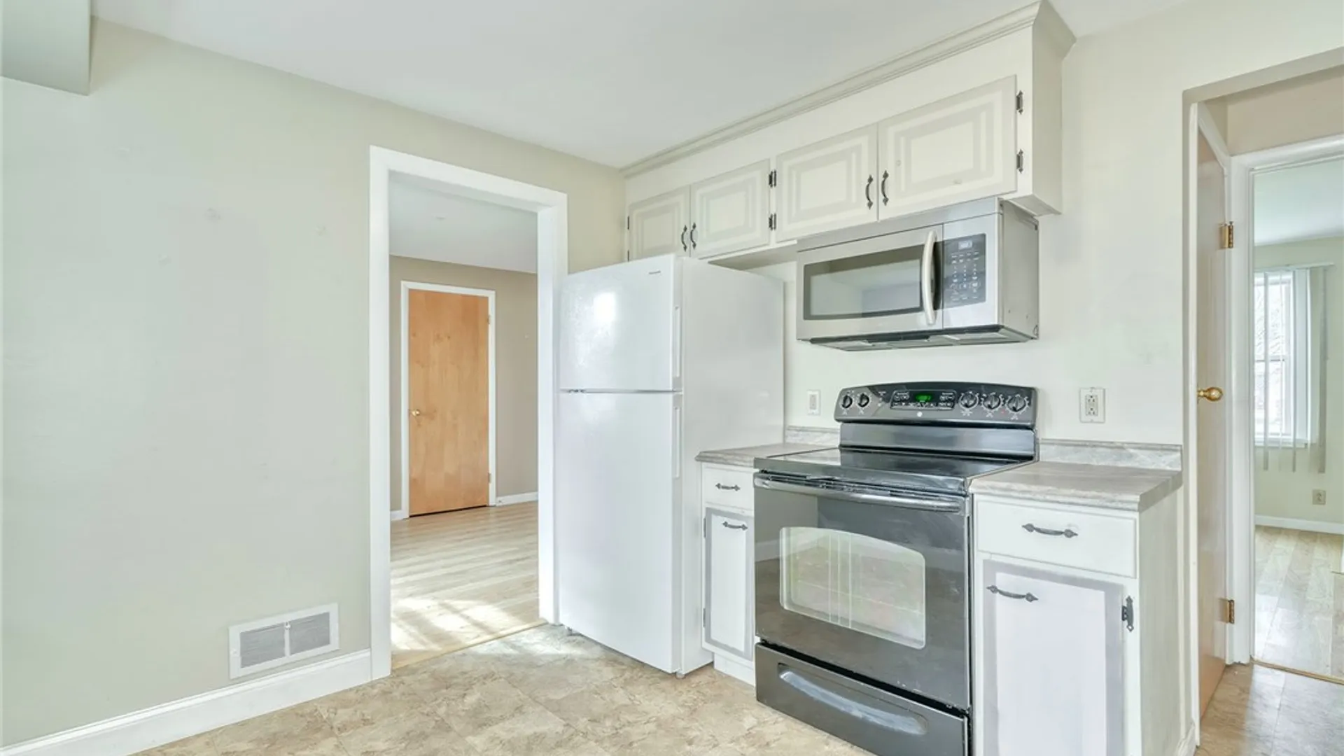 Property at 36 Fallenson Drive, Greece, NY 14616 5