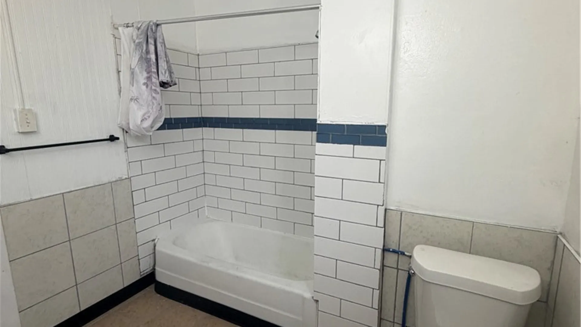 Property at 45 Otis Place, Buffalo, NY 14209 14