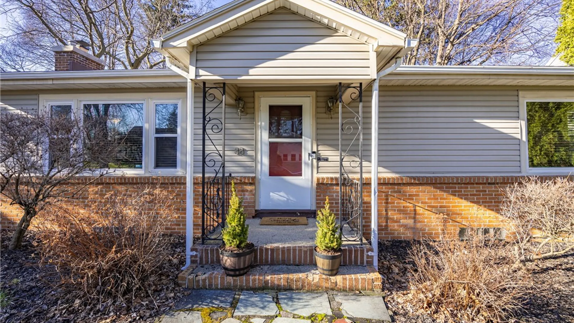 Property at 88 Longcroft Road, Irondequoit, NY 14609 5