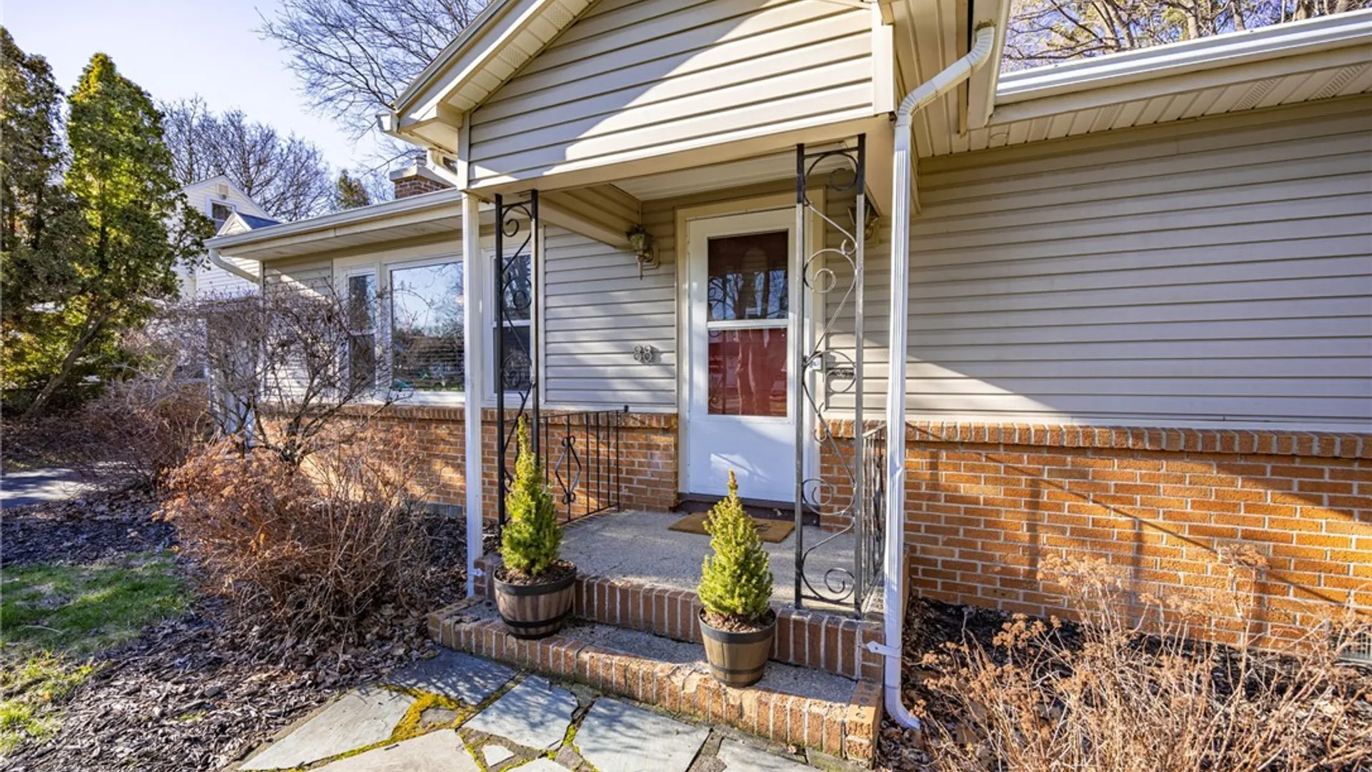 Property at 88 Longcroft Road, Irondequoit, NY 14609 6