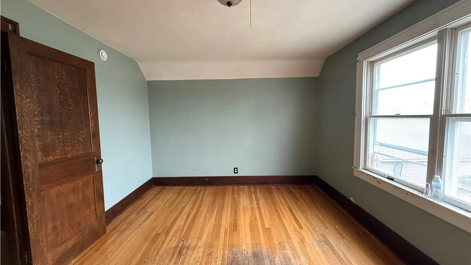 Property at 733 Lasalle Avenue, Buffalo, NY 14215 10