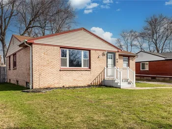 Property at 44 Dover Drive, West Seneca, NY 14224