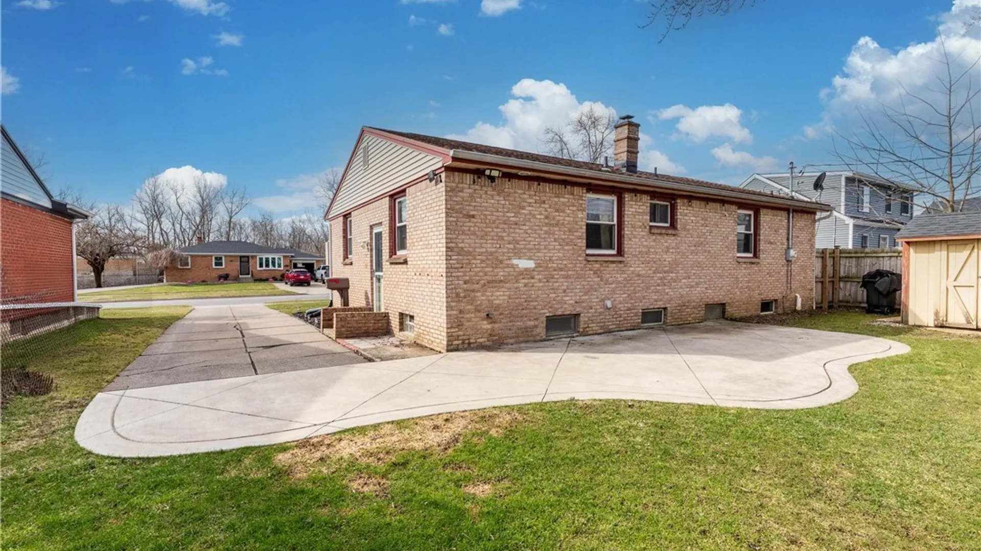 Property at 44 Dover Drive, West Seneca, NY 14224 28