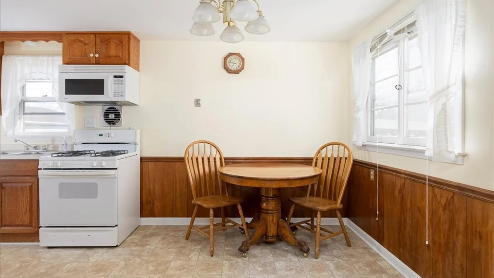 Property at 61 Henley Road, Buffalo, NY 14216 4