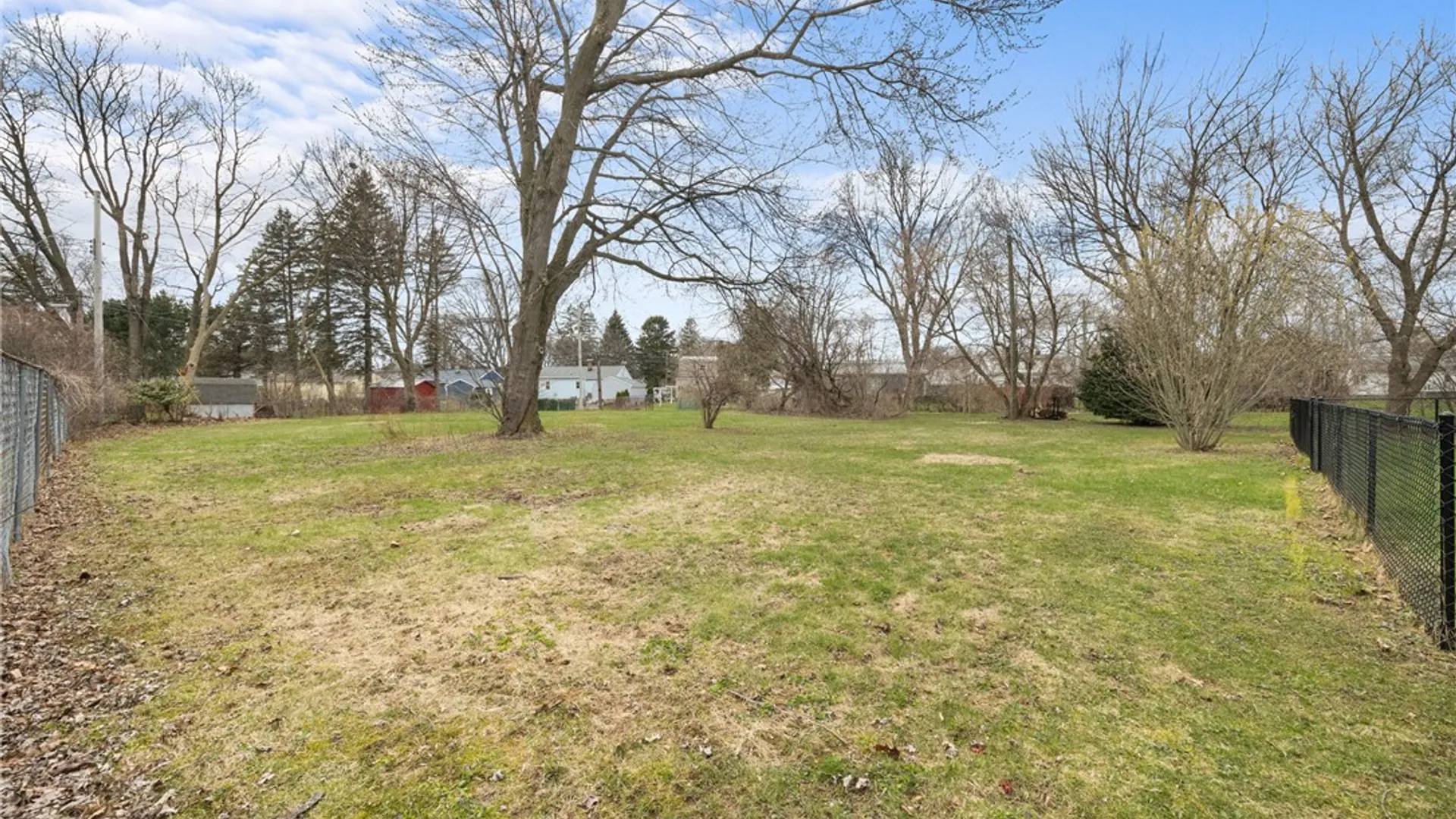 Property at 6 Fairchild Road, Gates, NY 14606 30