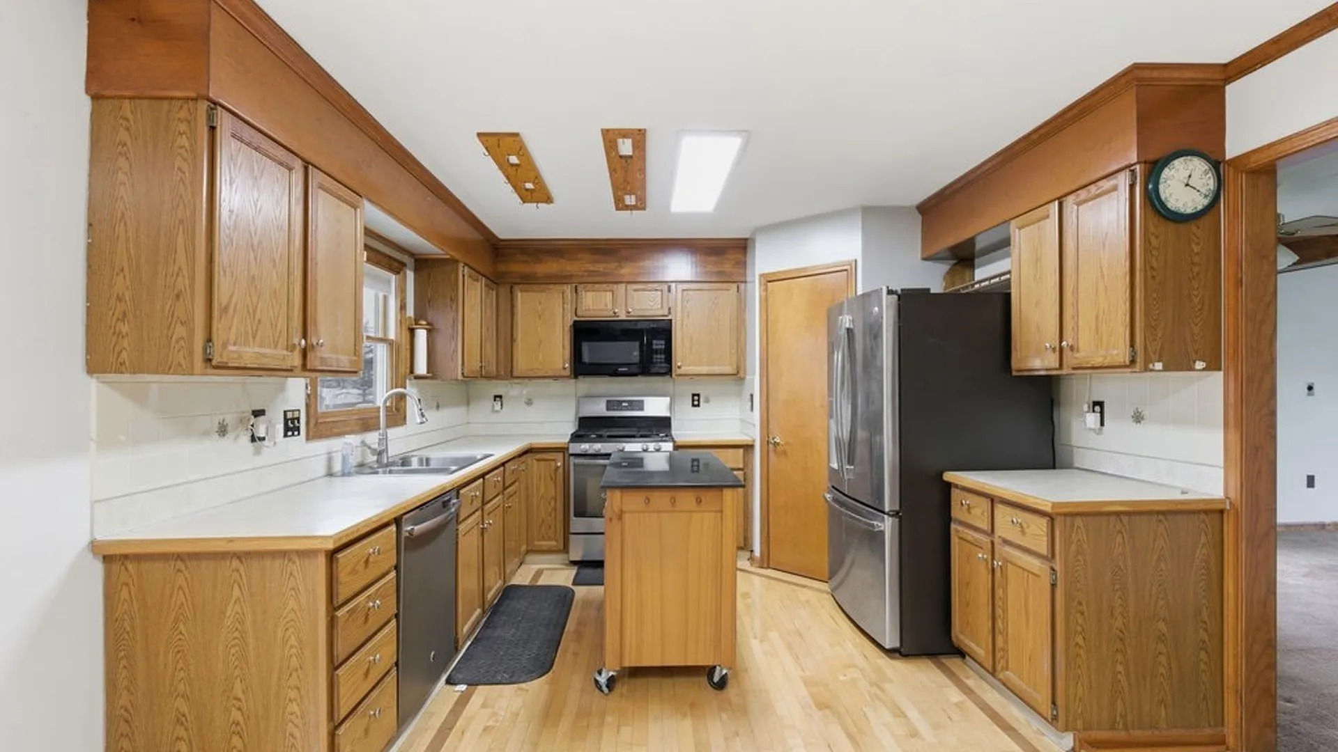 Property at 6364 Jane Lane, Cicero, NY 13039 11