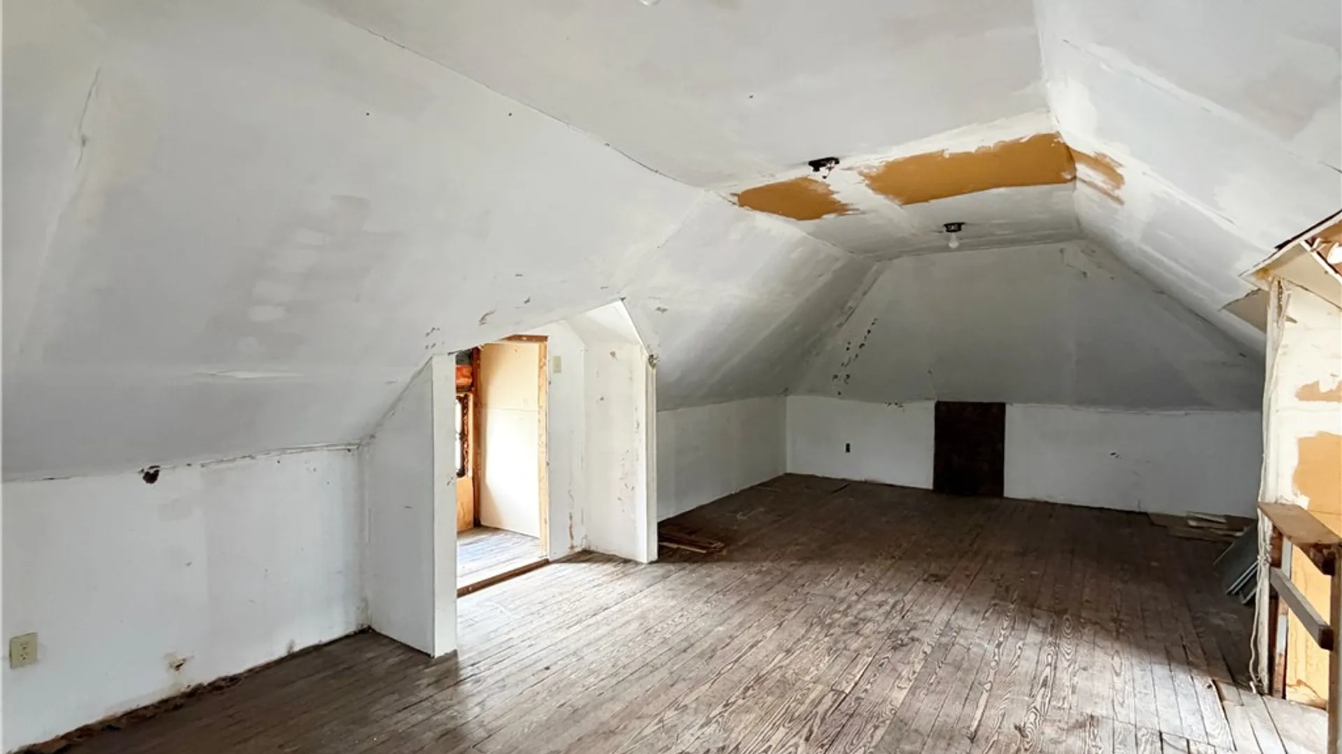 Property at 58 Post Avenue, Rochester, NY 14619 13