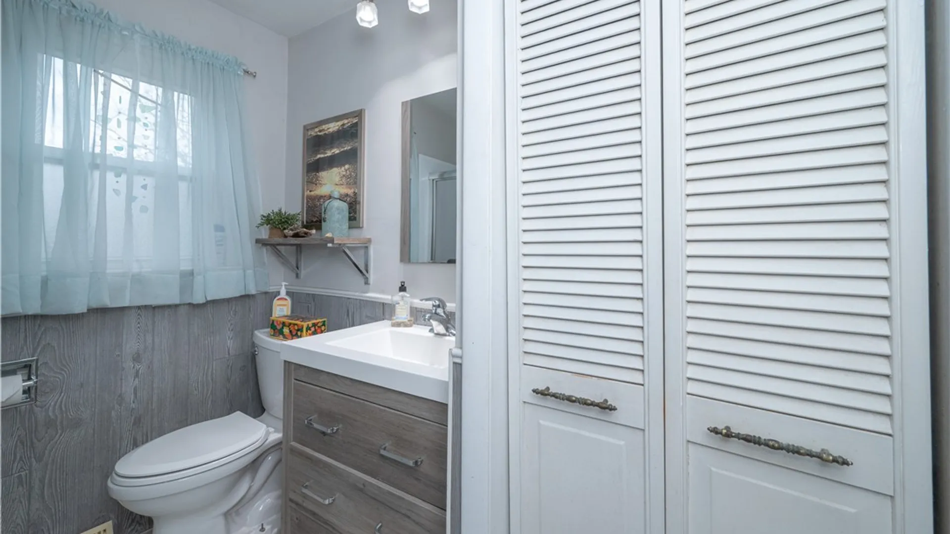 Property at 808 Lake Street, Evans, NY 14006 27