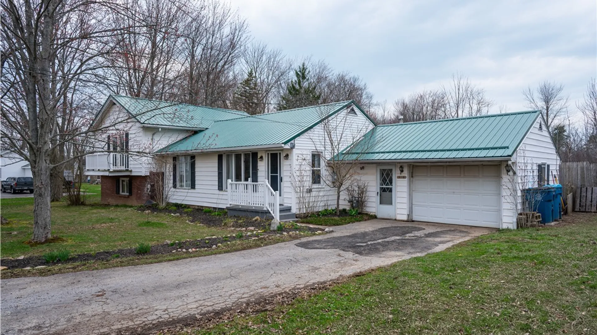 Property at 808 Lake Street, Evans, NY 14006 4