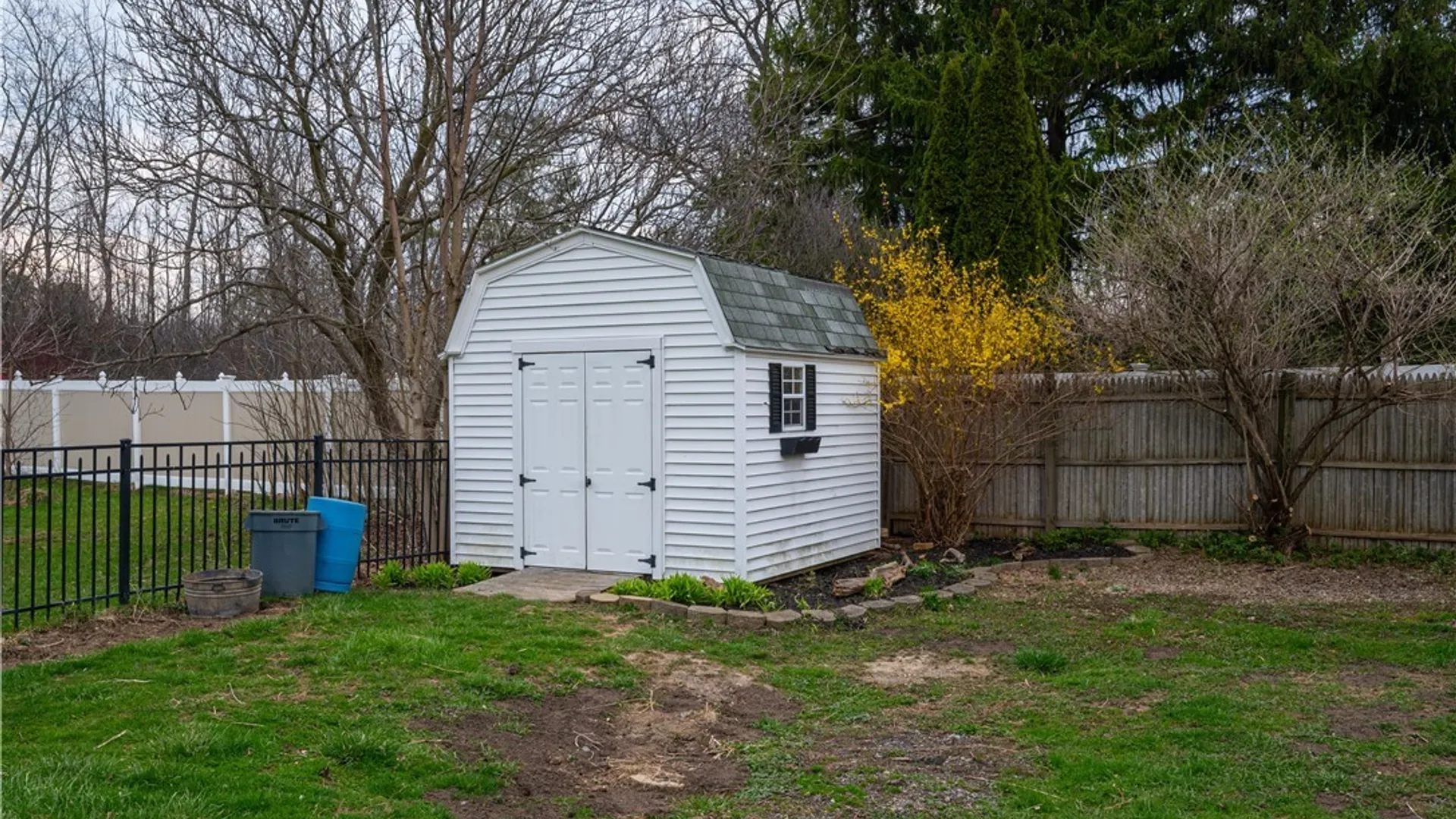 Property at 808 Lake Street, Evans, NY 14006 48