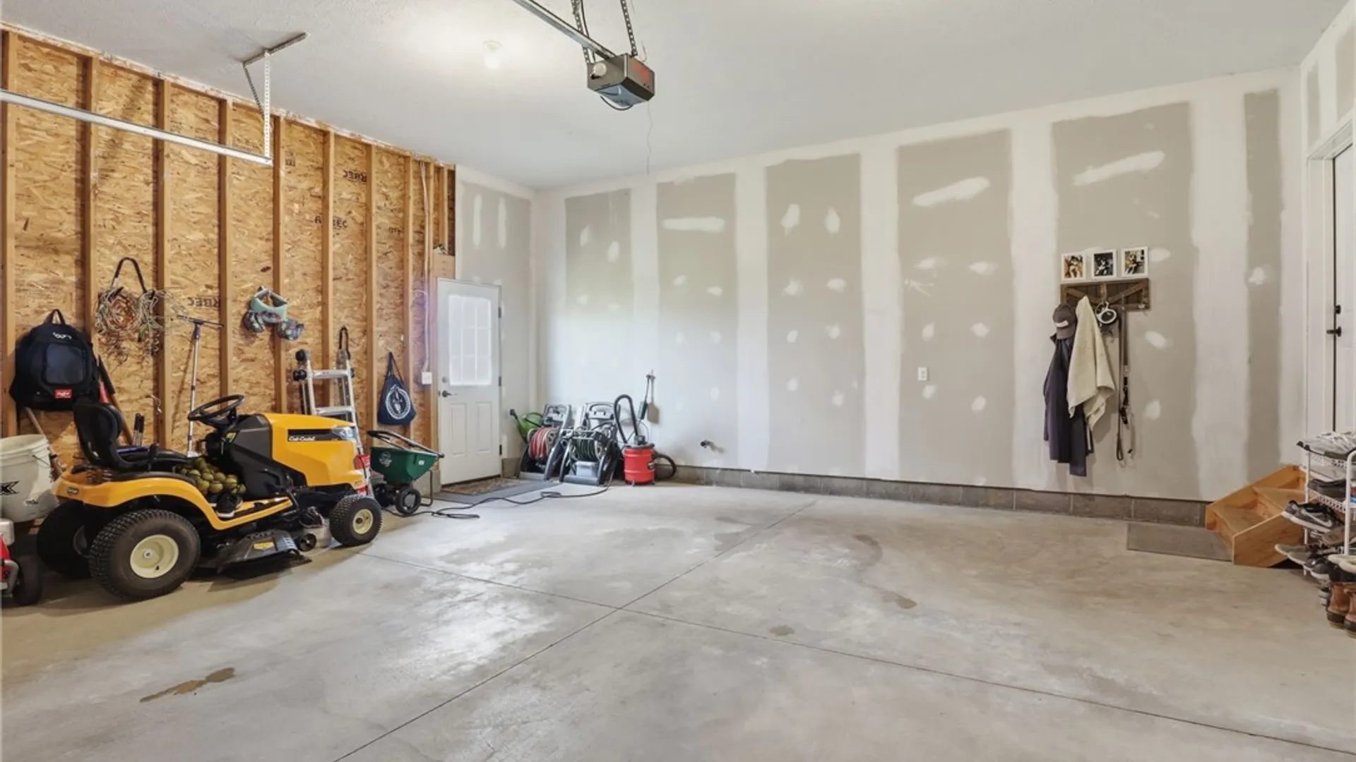 Property at 1045 Lakemist Trail, Ontario, NY 14519 30