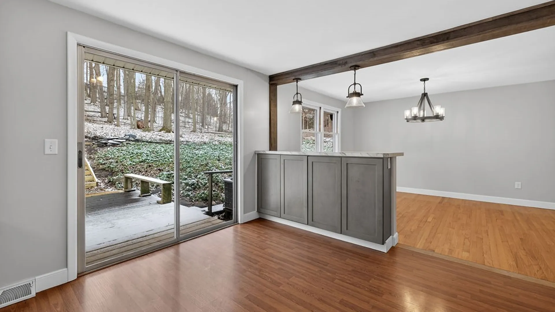 Property at 5 Camelot Circle, Camillus, NY 13219 13